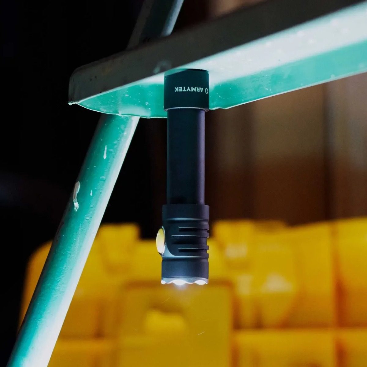 Мультифонарь светодиодный Armytek Prime C2 Pro Magnet — фото 8