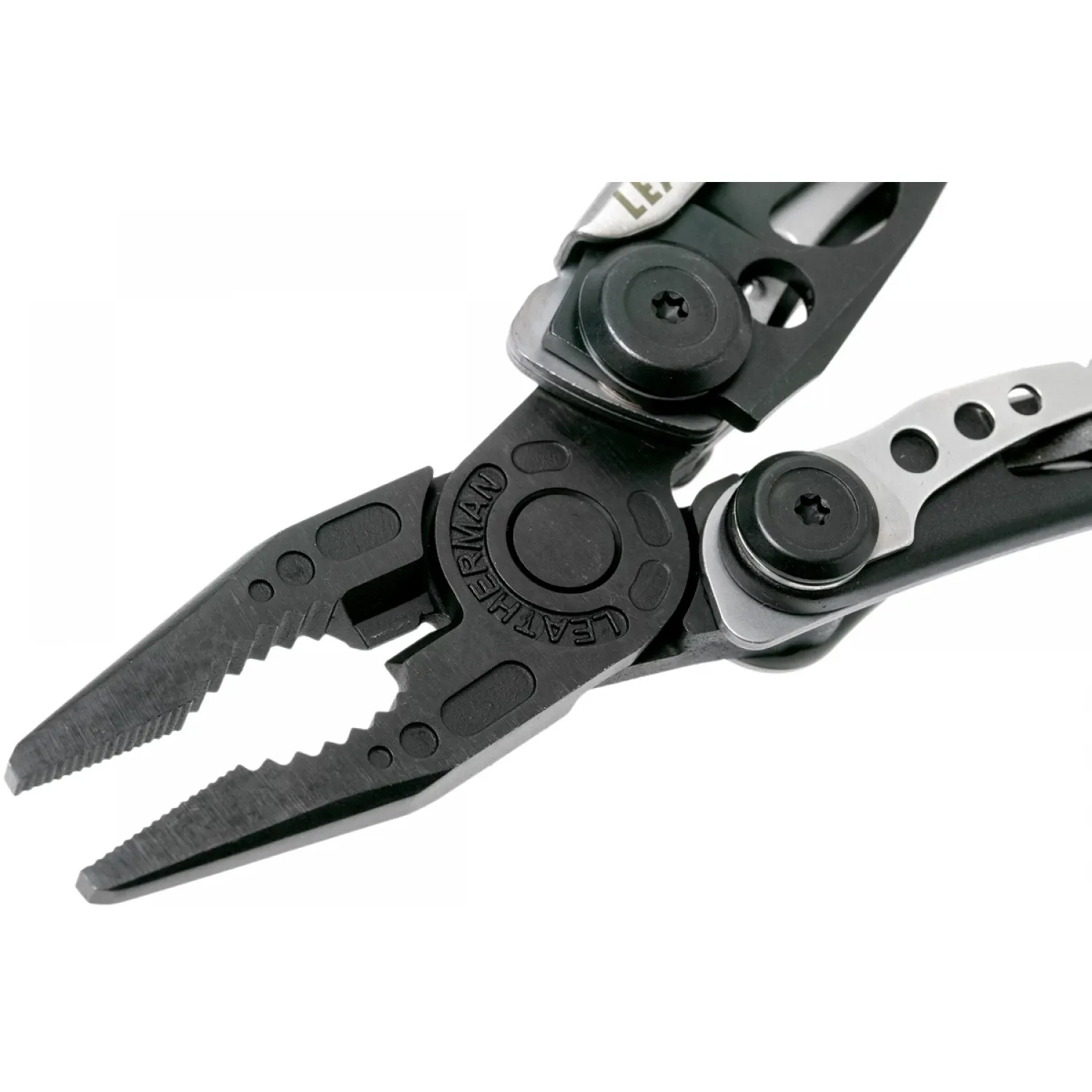 Leatherman skeletool